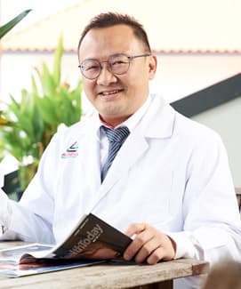 Dr. Dr Melven Kok Chee Shing - Gastroenterology specialist at Avisena Specialist Hospital Shah Alam, Malaysia