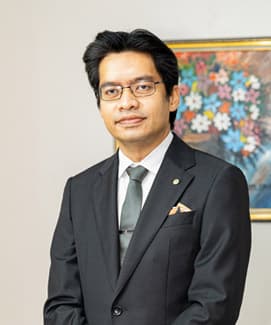 Dr. Dr Wan Syazli Rodzaian Wan Ahmad Kamal - Plastic & Reconstructive Surgery specialist at Avisena Specialist Hospital Shah Alam, Malaysia