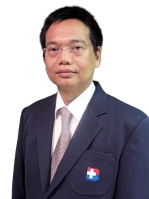 Dr. Dr. Chanawat Tesavibul - Oncology specialist at Bangkok Hospital, Thailand