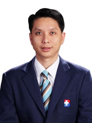 Dr. Dr. Panya Leechasan - Cardiology specialist at Bangkok Hospital, Thailand